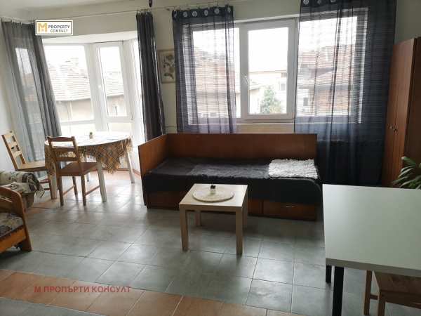 Дава под наем 2-стаен, гр. плевен, широк център