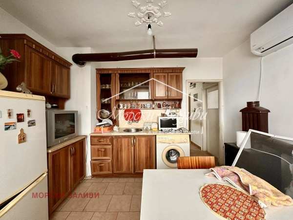 Продава 2-стаен, гр. бургас, област бургас