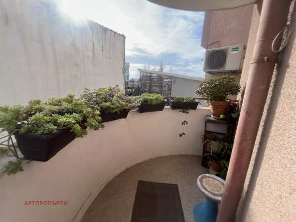 Продава 2-стаен, гр. бургас, център