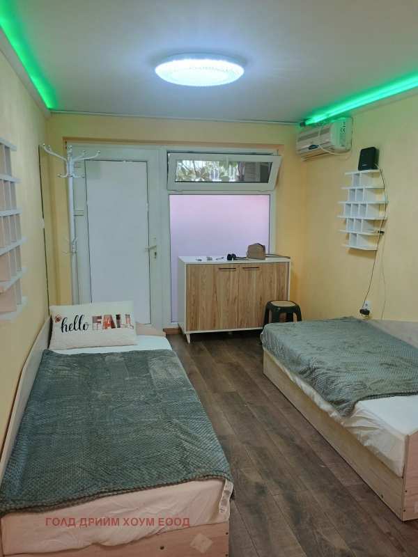 Дава под наем ателие, таван, гр. бургас, възраждане