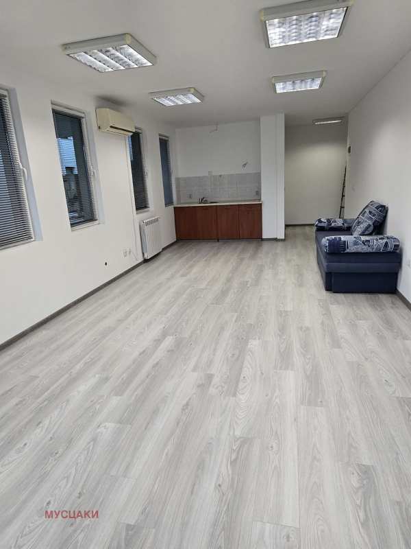 Дава под наем офис, гр. софия, студентски град