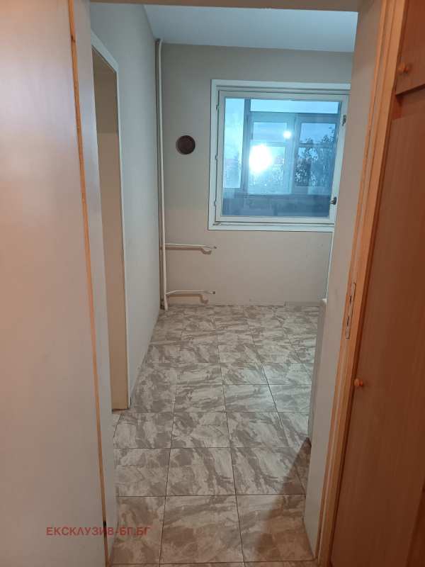 Продава 4-стаен, гр. шумен, добруджански