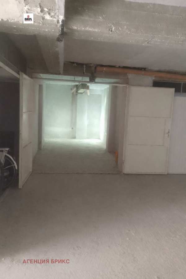 Продава гараж, паркомясто, гр. русе, център