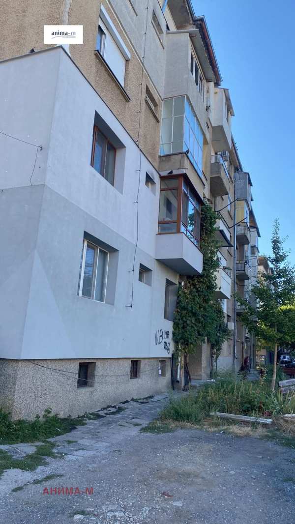 Продава 3-стаен, гр. плевен, широк център