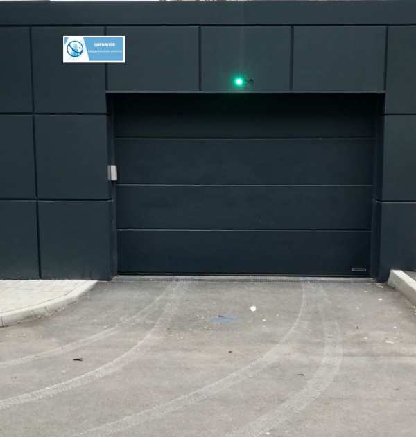 Дава под наем гараж, паркомясто, гр. русе, център