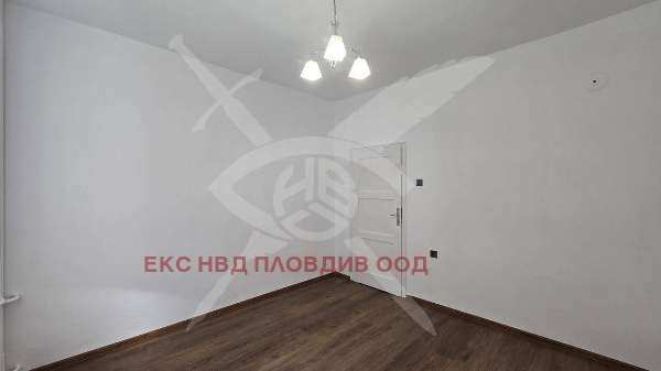 Дава под наем етаж от къща, гр. пловдив, кючук париж