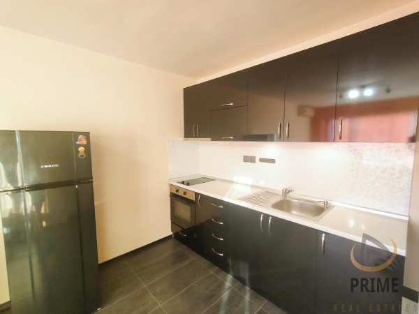 Дава под наем 3-стаен, гр. бургас, славейков