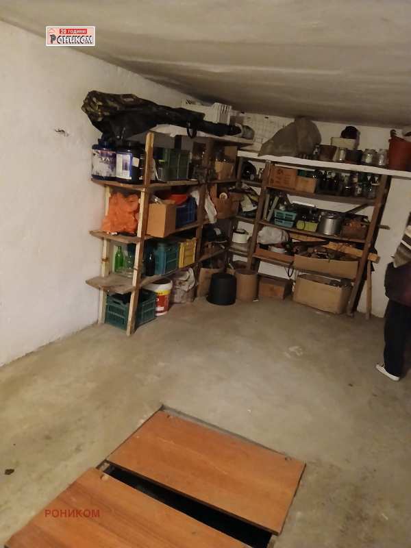 Дава под наем склад, гр. пловдив, център