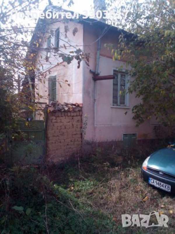 Продавам къща с дворно място с. садовец, плевенски окр.