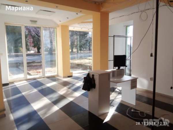 Магазини белене център