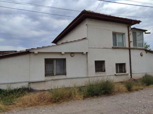 Продава къща, с. краводер, област враца