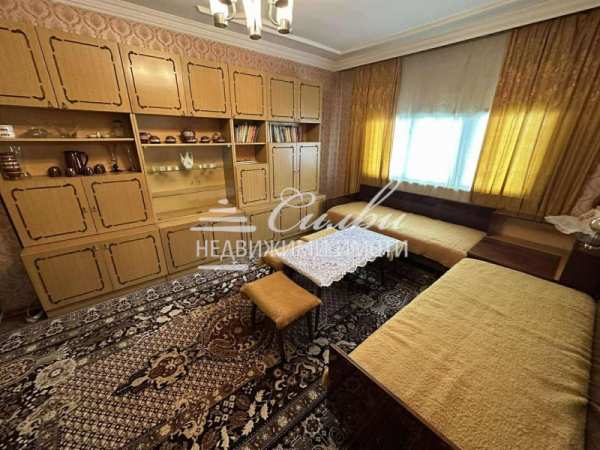 Продава многостаен, гр. търговище, вароша