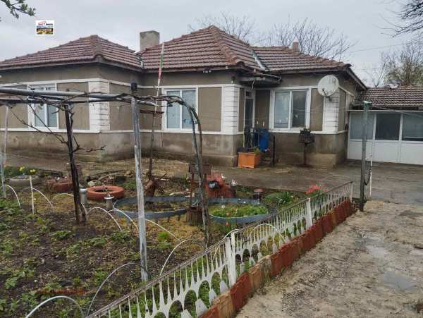 Продава къща, с. раковски, област добрич