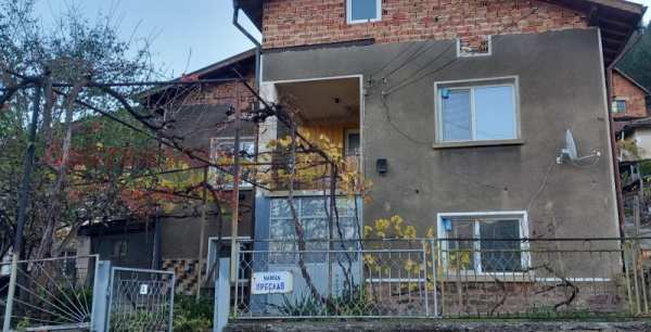 Продава къща, с. зверино, област враца