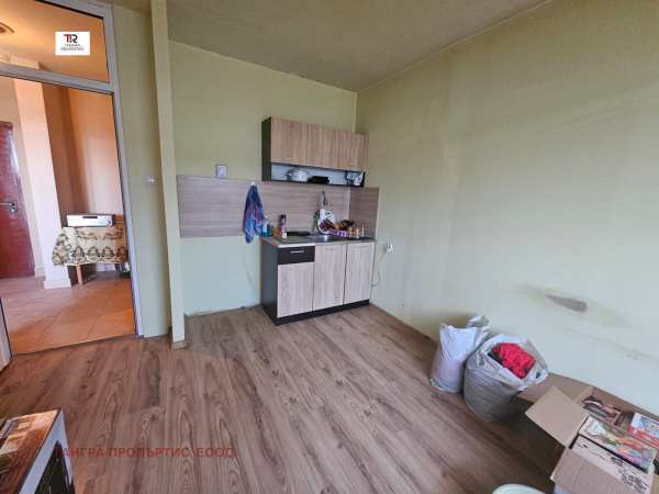 Продава 2-стаен, гр. радомир, област перник