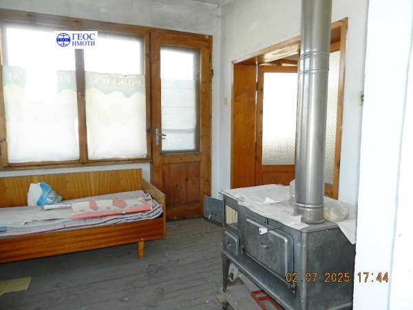 Продава етаж от къща, гр. смолян, долно райково