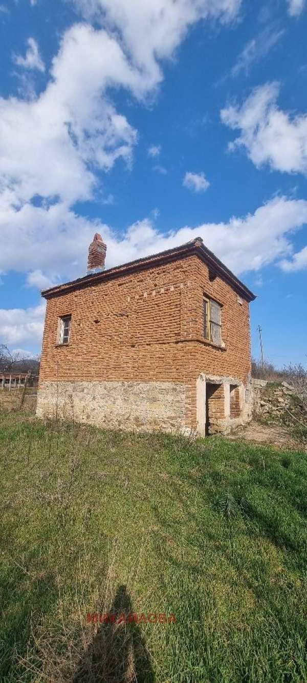 Продава къща, с. лозен, област стара загора