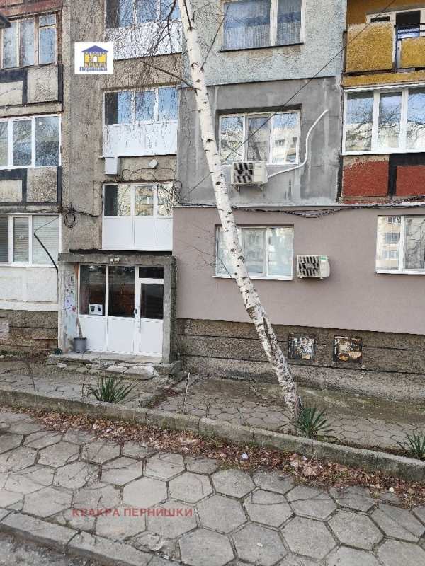 Продава 2-стаен, гр. радомир, област перник
