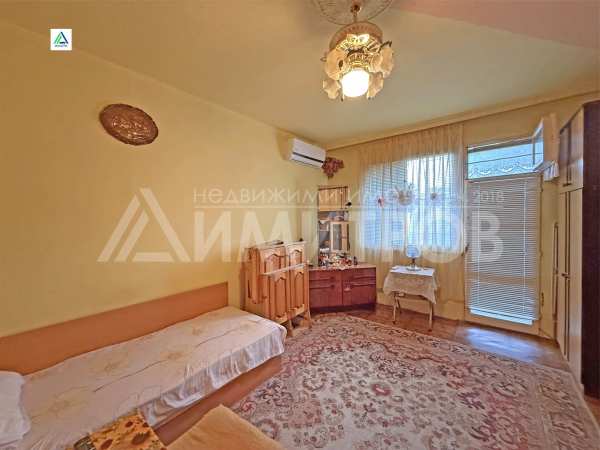 Продава 1-стаен, гр. нови пазар, област шумен