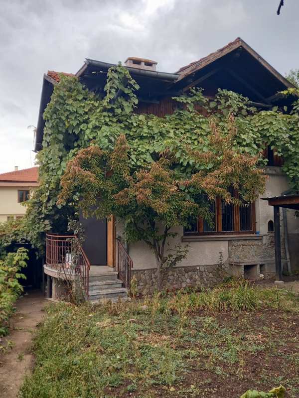 Продава вила, с. мирково, област софия област