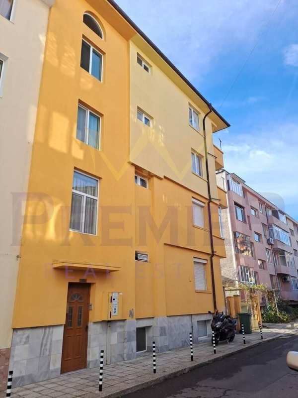Продава къща, гр. поморие, област бургас