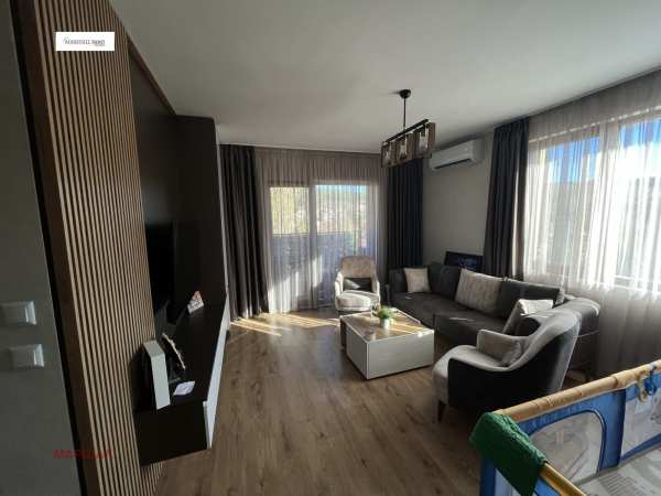 Продава 3-стаен, гр. перник, изток