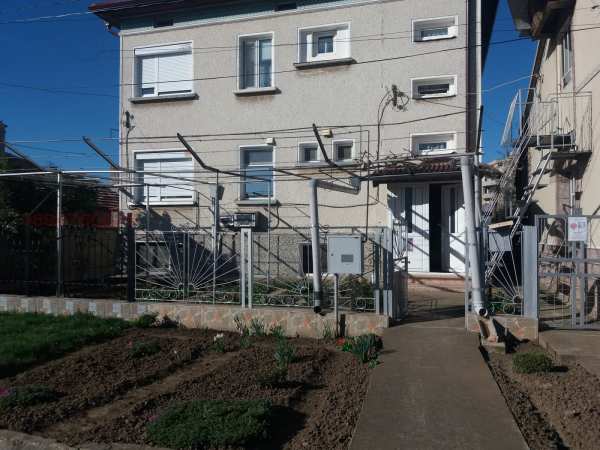 Продава етаж от къща, гр. генерал тошево, област добрич