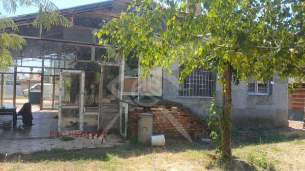 Продава къща, с. правище, област пловдив