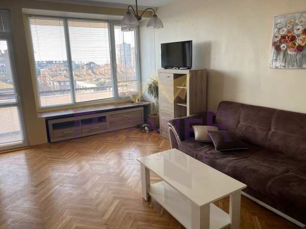 Продава 3-стаен, гр. бургас, център