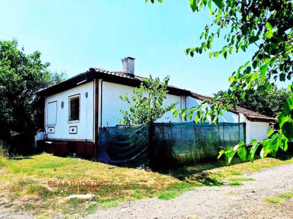 Продава къща, с. горна махала, област пловдив