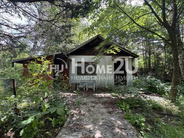 Продава вила, с. долно камарци, област софия област
