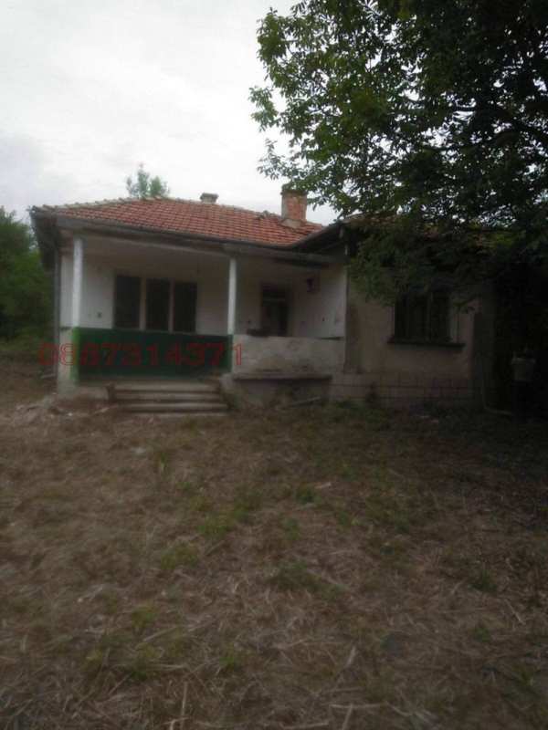 Продава къща, с. голяма желязна, област ловеч