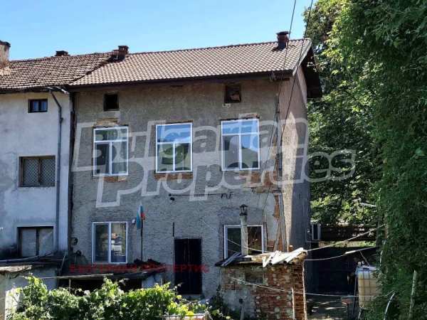 Продава къща, с. черни осъм, област ловеч