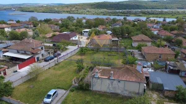 Продава парцел, с. страшимирово, област варна