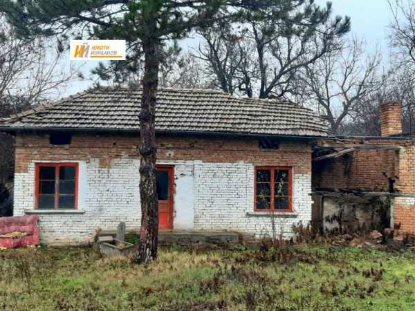 Продава  къща с. Михалци, област Велико Търново
      60 кв.м