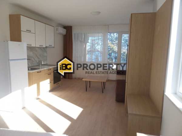 Продава  1-стаен гр. Бяла, област Варна
      61 кв.м
