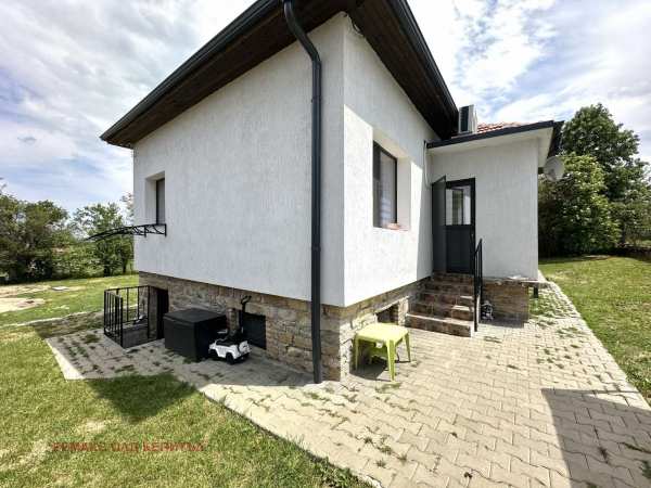 Продава къща, с. ново село, област велико търново