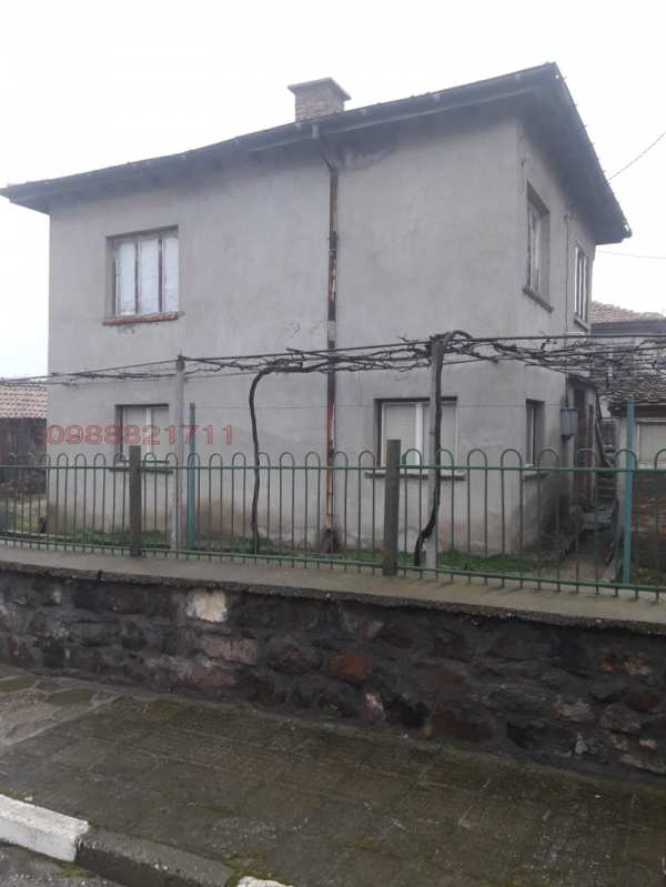 Продава  къща с. Минерални бани, област Хасково
      80 кв.м