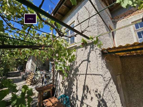 Продава  къща с. Климентово, област Варна
      116 кв.м