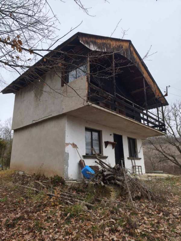 Продава вила, с. врабево, област ловеч