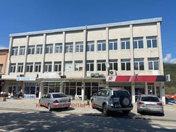 Продава бизнес имот, гр. белово, област пазарджик