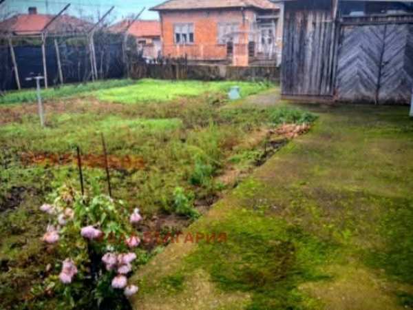 Продава парцел, гр. мартен, област русе