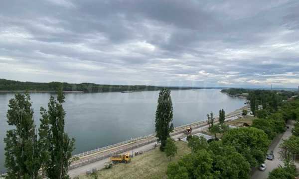 Продава 1-стаен, гр. видин, център