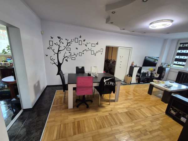 Продава 3-стаен, гр. перник, изток