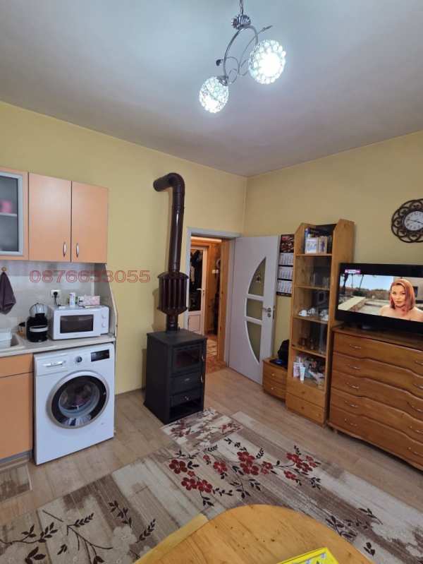 Продава  2-стаен гр. Лъки, област Пловдив
      40 кв.м