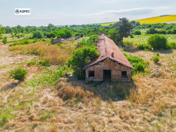 Продава бизнес имот, с. крушовица, област плевен