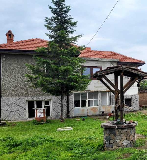 Продава къща, с. избеглии, област пловдив