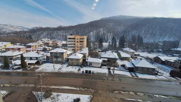 Продава 4-стаен, гр. троян, област ловеч