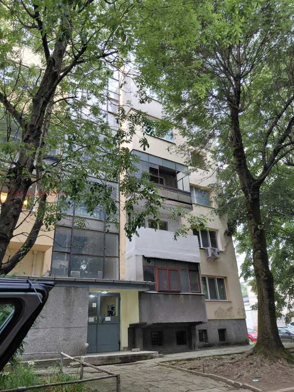 Продава 2-стаен, гр. русе, здравец изток