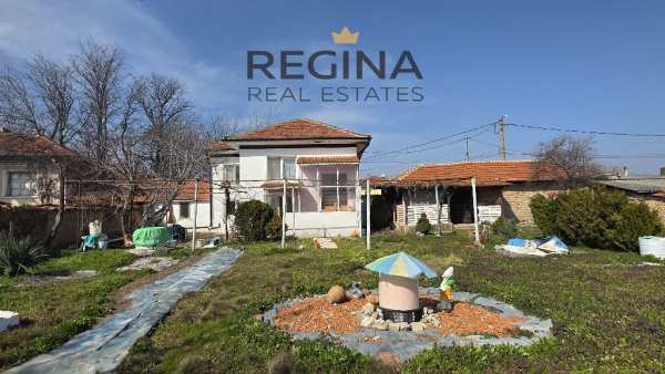 Продава къща, гр. хисаря, област пловдив